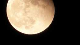 公元1110年5月5日，月亮為什麼會在月食的過程中神秘失蹤？
