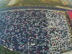 中國堵車最嚴重的一次，在路上停了12天，長度達到135公里