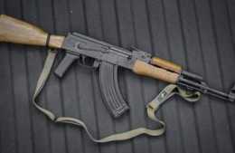 槍中之王——AK47突擊步槍