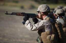 美軍為何很少使用AK-47作戰？原因其實很簡單！